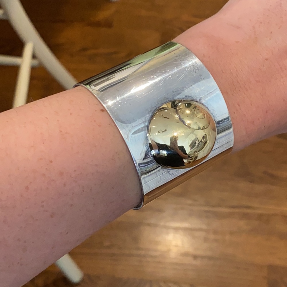 MIGNON FAGET Mollusk Cuff